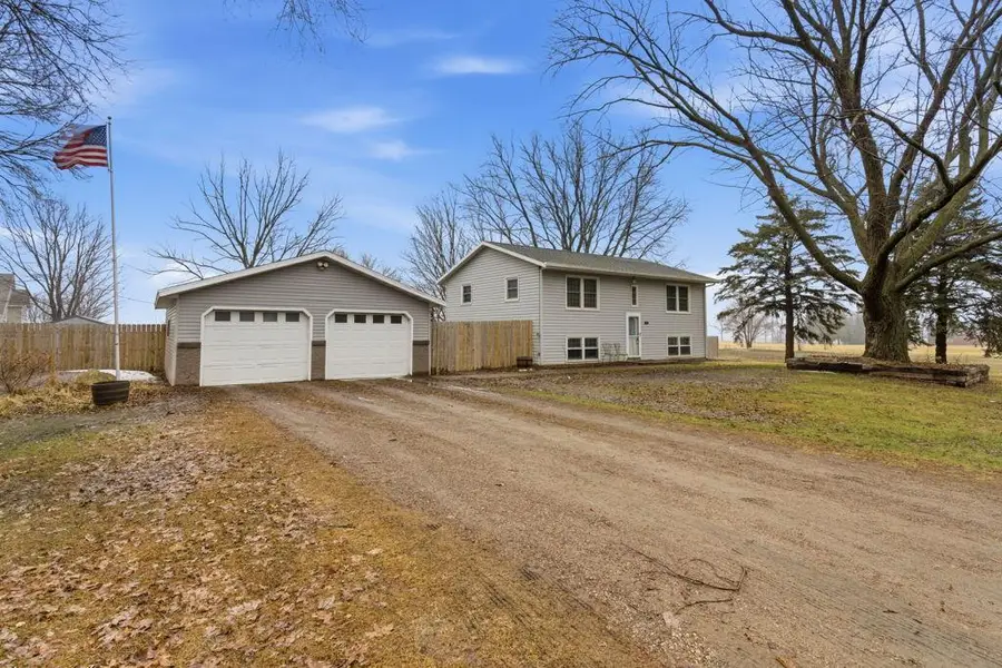 11 N Renstrom Street, Blomkest, MN 56216 - #3