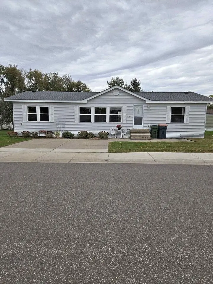 10267 Pierce Place Ne, Blaine, MN 55434 - Image #1