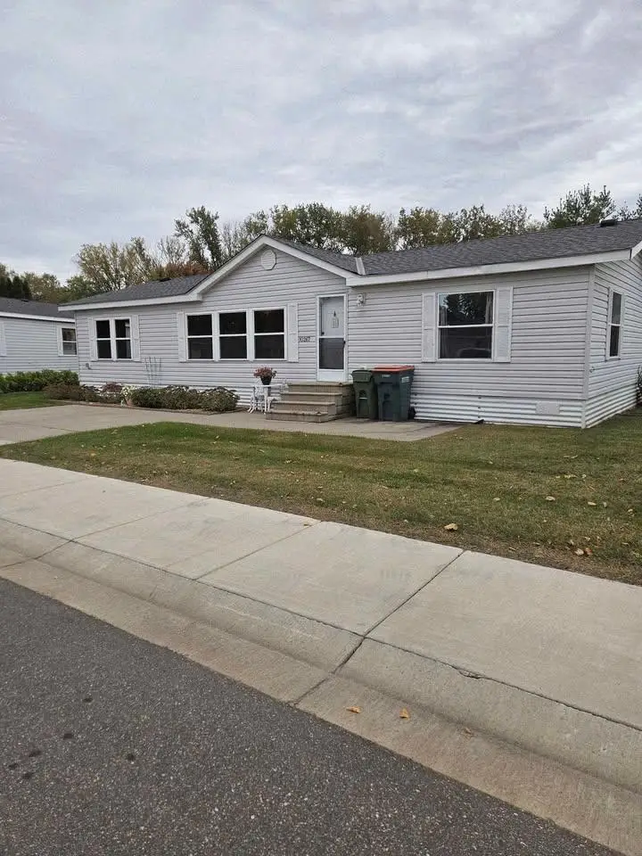 10267 Pierce Place Ne, Blaine, MN 55434 - Image #2