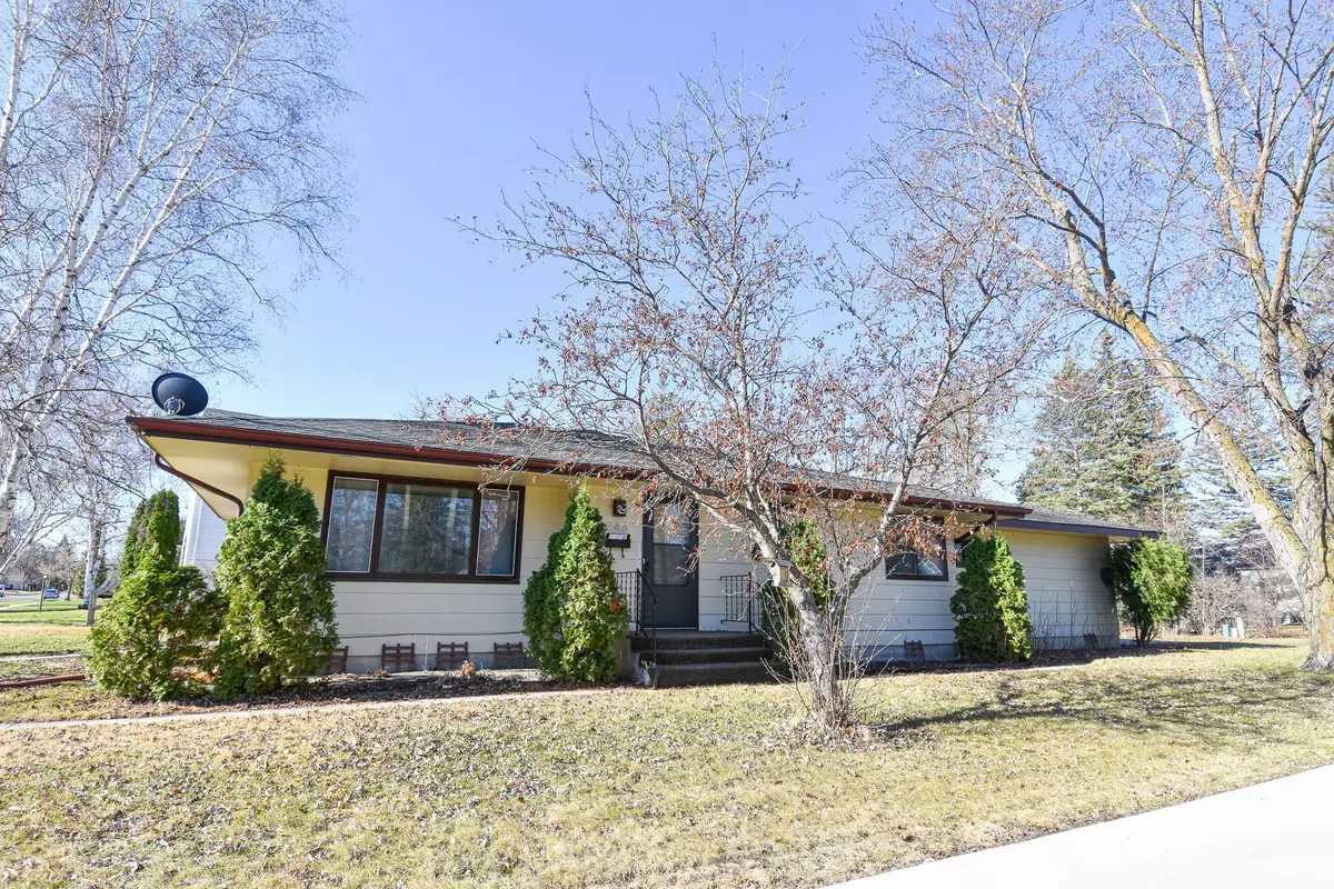 245 Kneale Avenue N, Thief River Falls, MN 56701 - #1