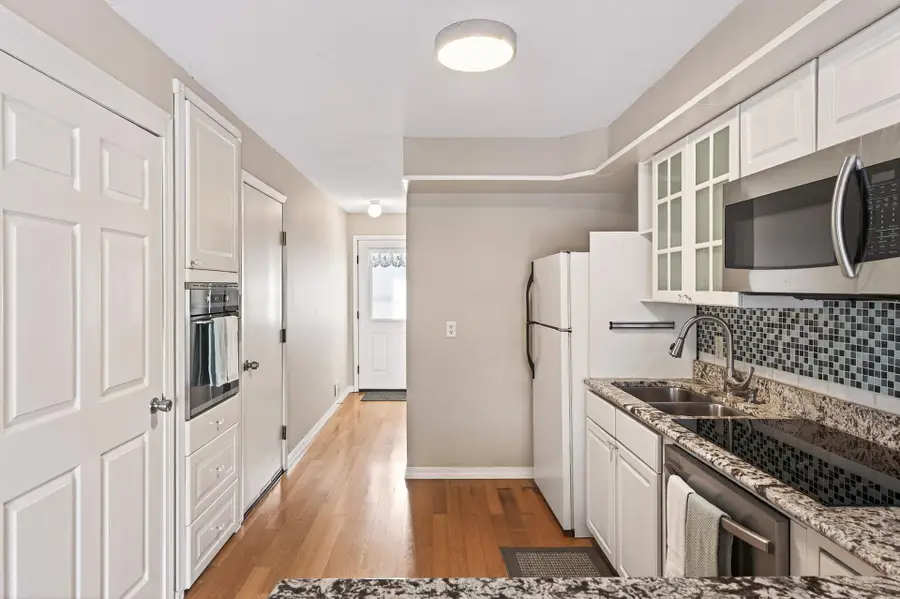 3287 Arcade Street S, Vadnais Heights, MN 55127 - Image #2