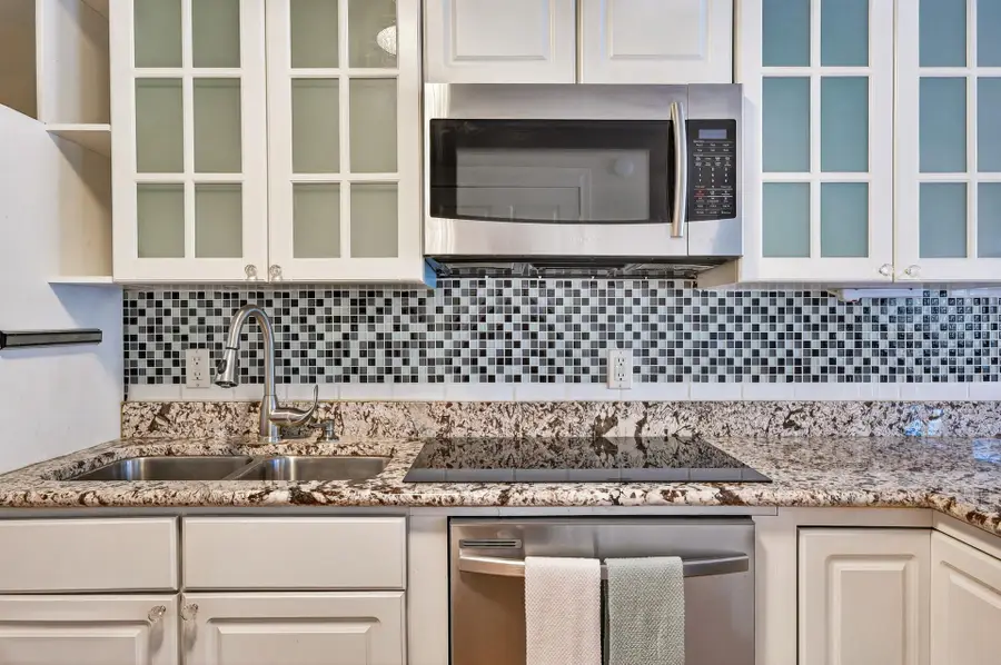 3287 Arcade Street S, Vadnais Heights, MN 55127 - Image #3