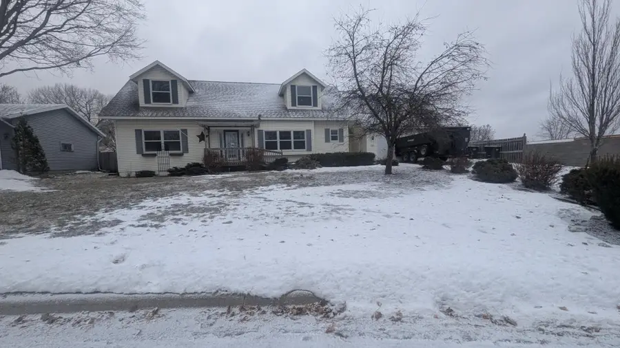 701 Aspen Drive, Saint Peter, MN 56082 - #3