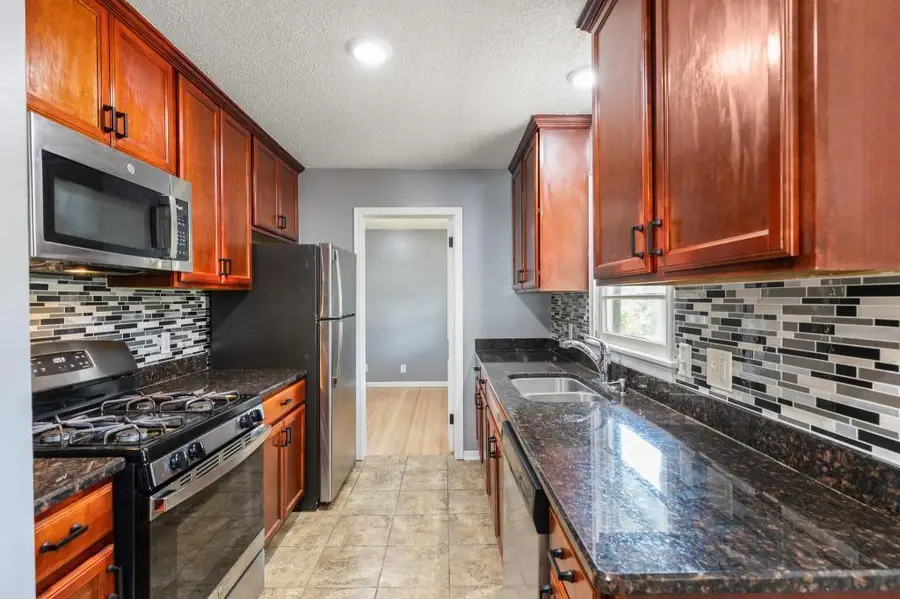 6602 36th Avenue N, Crystal, MN 55427 - Image #3