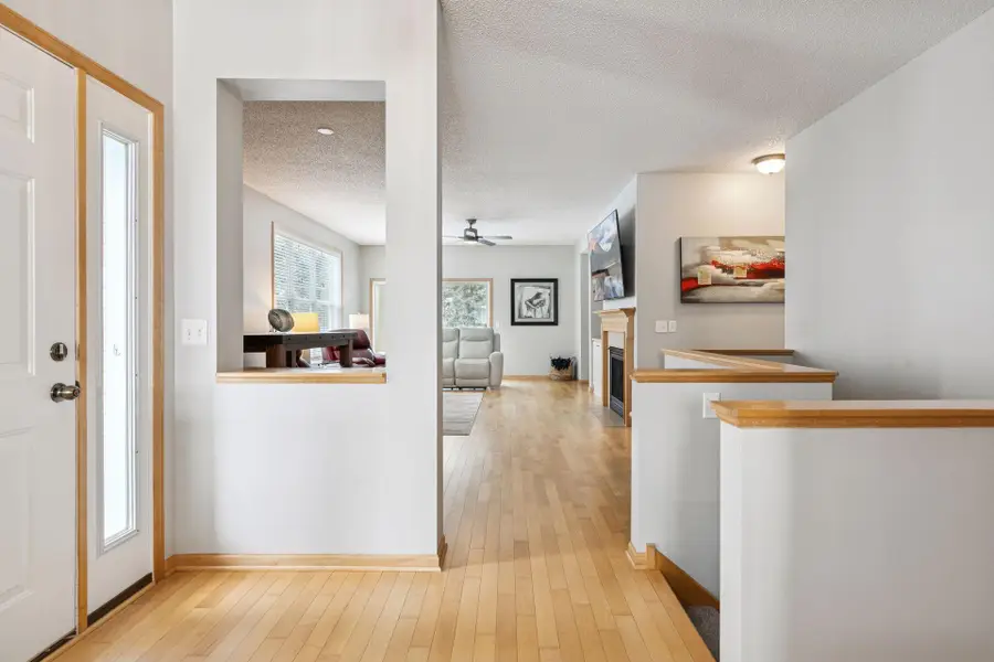 10764 Thone Road, Woodbury, MN 55129 - Image #3