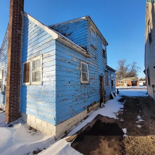 17 10th Street, Windom, MN 56101 - #3