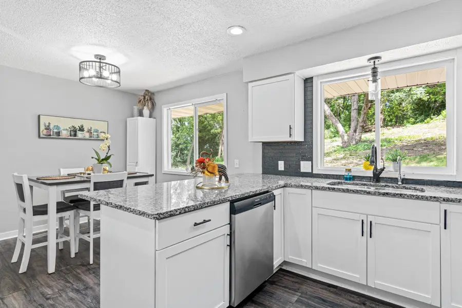 2200 Horizon Road, Burnsville, MN 55337 - Image #3