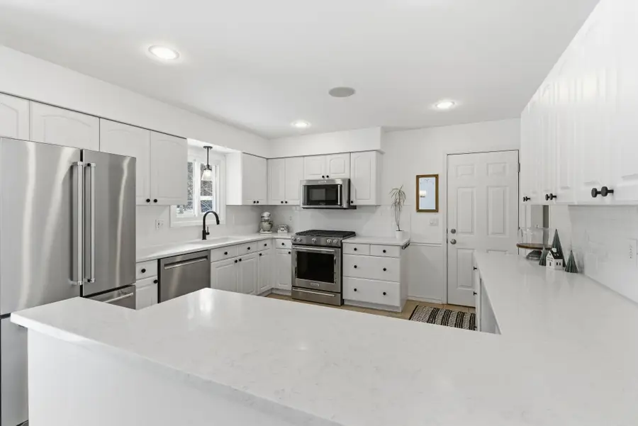 3918 Turquoise Point, Eagan, MN 55122 - #3