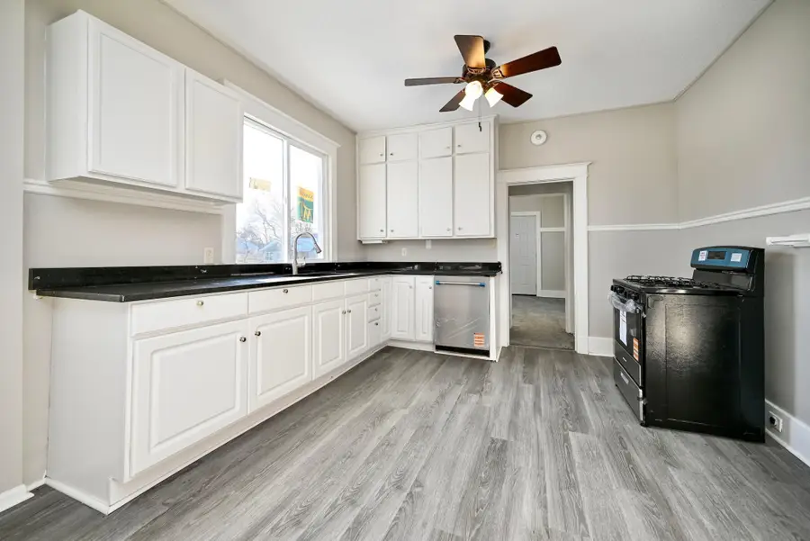 714 E Mark Street, Winona, MN 55987 - Image #2