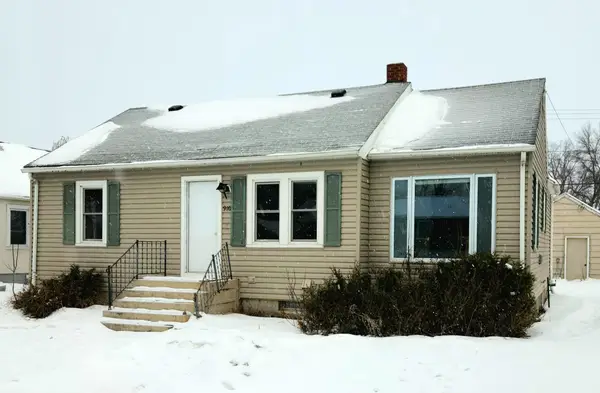 910 11th Street, International Falls, MN 56649