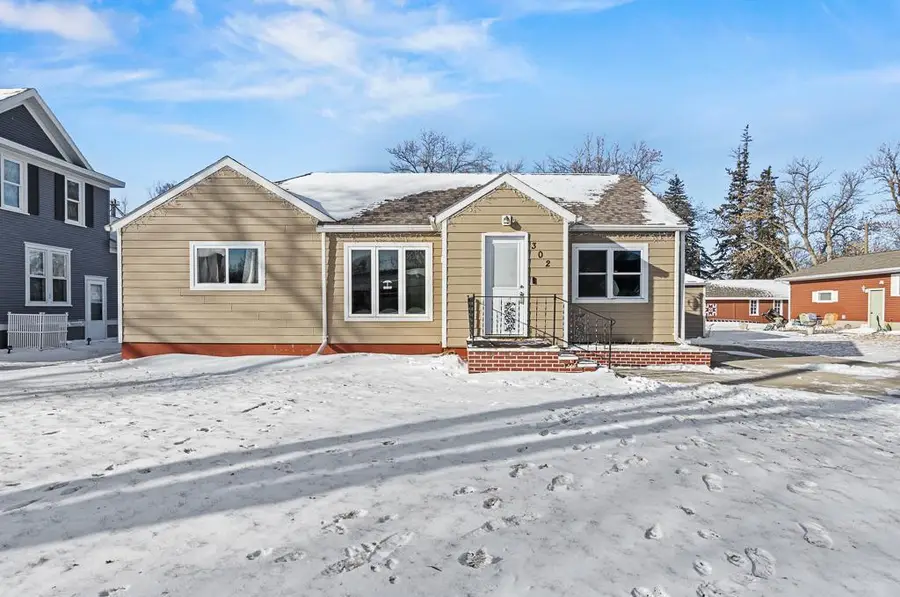 302 S Oak Street, Hendricks, MN 56136 - Image #2