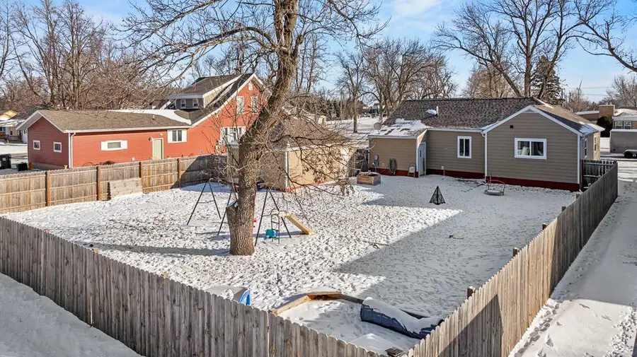 302 S Oak Street, Hendricks, MN 56136 - Image #3