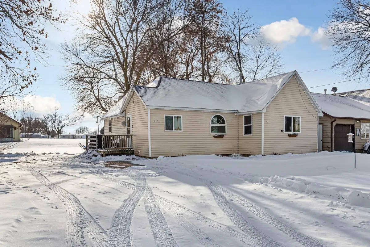 532 W Radichel Street, Lake Crystal, MN 56055 - Image #1