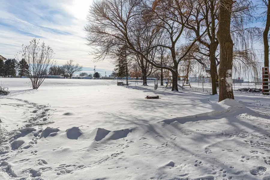 532 W Radichel Street, Lake Crystal, MN 56055 - Image #3