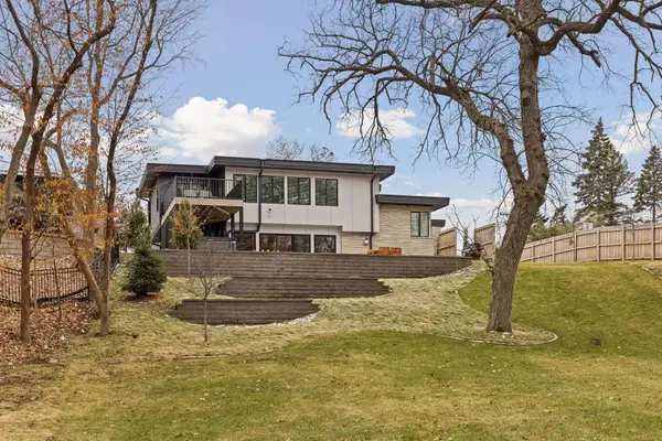 3812 W 57th Street, Edina, MN 55410