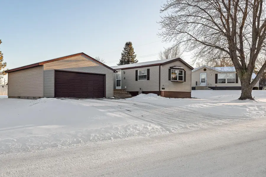 17 Terri Circle Drive, Holmen, WI 54636 - #2
