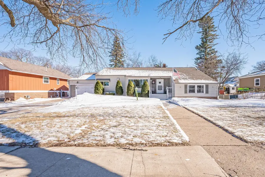 206 N 3rd Avenue E, Truman, MN 56088 - #3