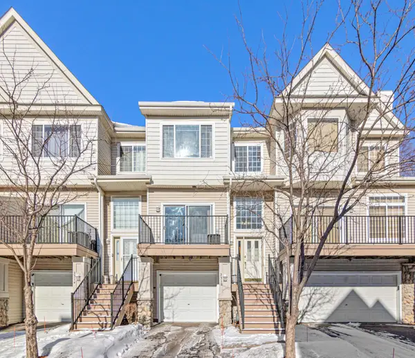 2312 Eagle Trace Lane, Woodbury, MN 55129