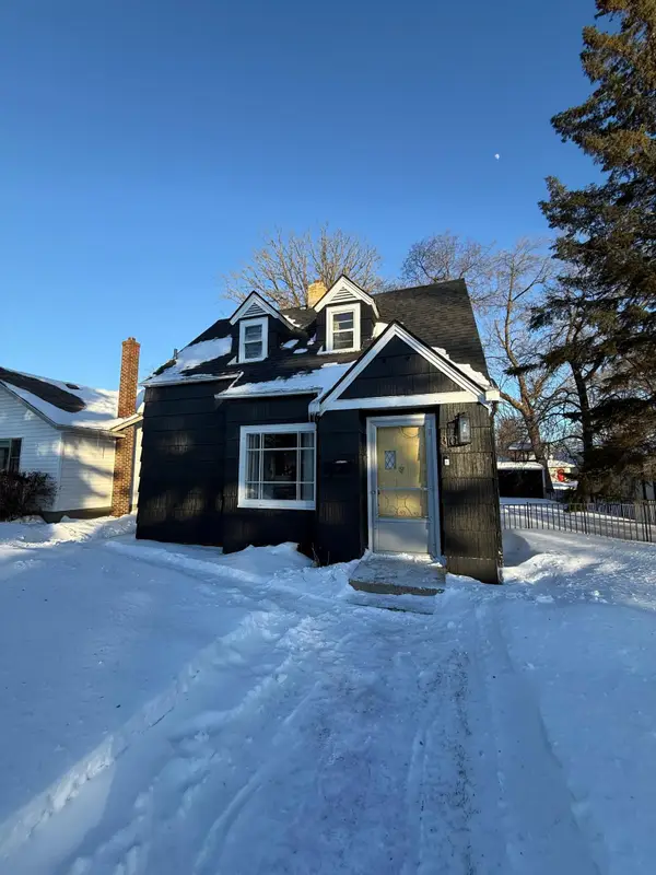 310 Saint Paul Avenue S, Thief River Falls, MN 56701