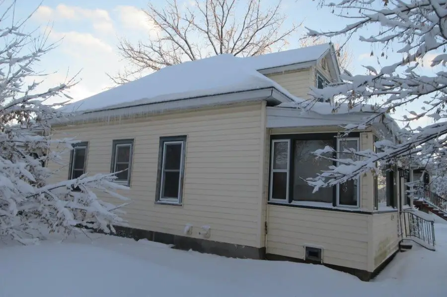 516 Lake Avenue E, Ladysmith, WI 54848 - #3