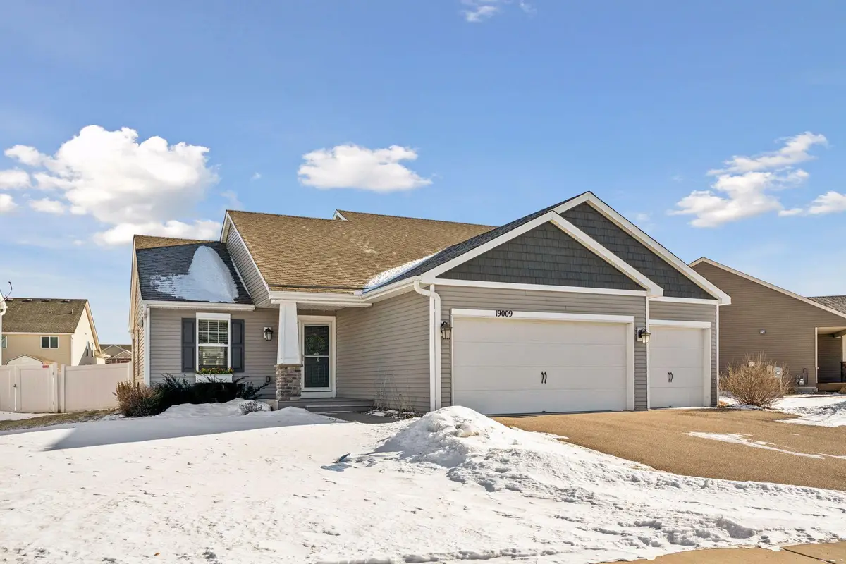 19009 Ivanhoe Drive Nw, Elk River, MN 55330 - Image #1