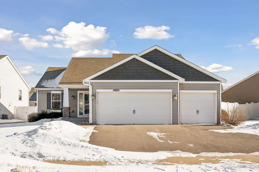 19009 Ivanhoe Drive Nw, Elk River, MN 55330 - Image #2