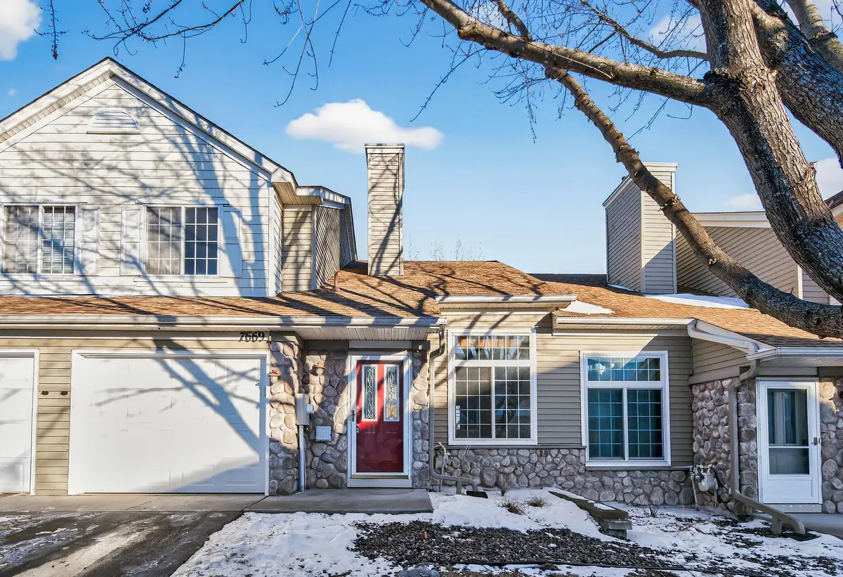 7669 Primrose Place, Chanhassen, MN 55317 - Image #1