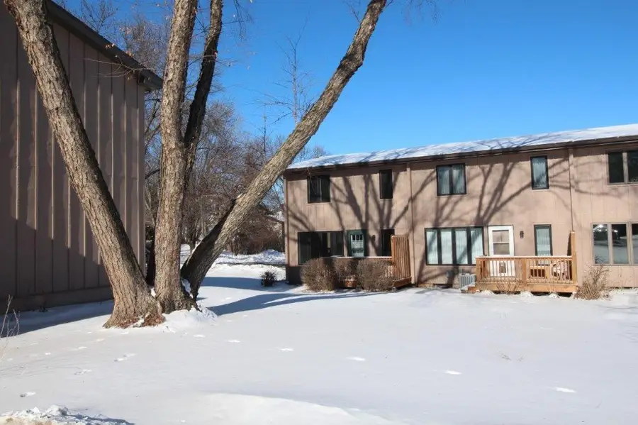 1216 Woodley Street E, Northfield, MN 55057 - Image #3