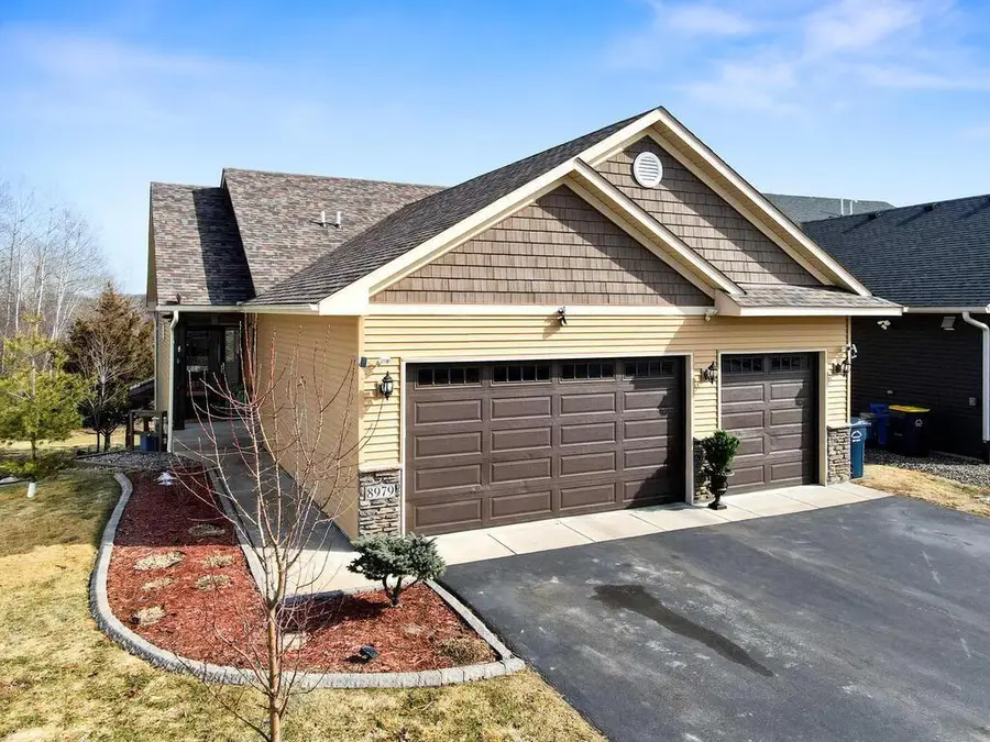 8979 Parkview Circle, Chisago City, MN 55013 - #2