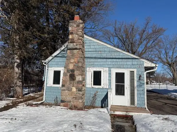 5340 Main Street E, Maple Plain, MN 55359