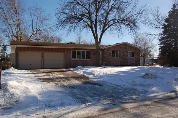 7740 Hampshire Avenue N, Brooklyn Park, MN 55445