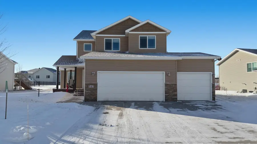 717 35th Avenue E, West Fargo, ND 58078 - Image #2