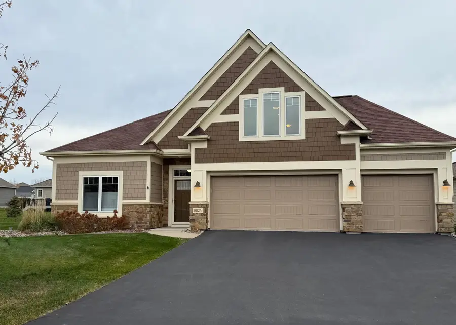 8824 Upper 7th Place N, Lake Elmo, MN 55042 - #2