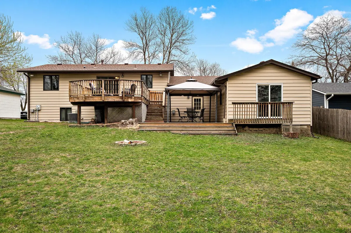 109 Summit Drive Ne, Saint Michael, MN 55376 - #1
