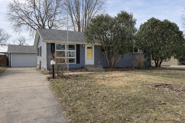 408 17th Street E, Hastings, MN 55033