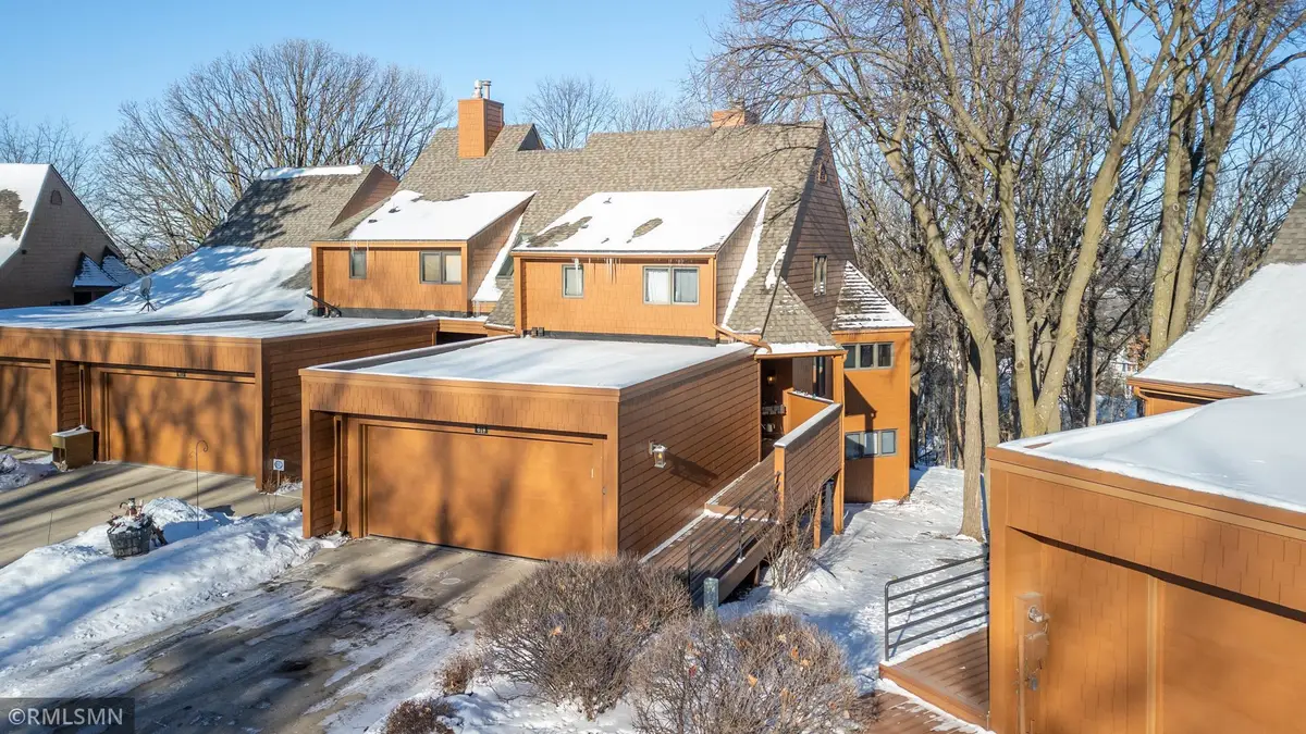 619 Woodhaven Drive Ne, Rochester, MN 55906 - #1