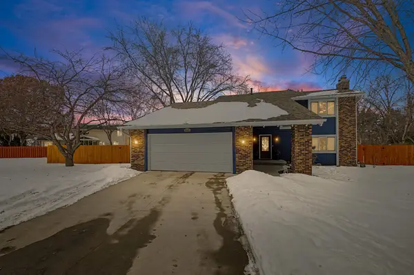 8046 Erie Spur, Chanhassen, MN 55317