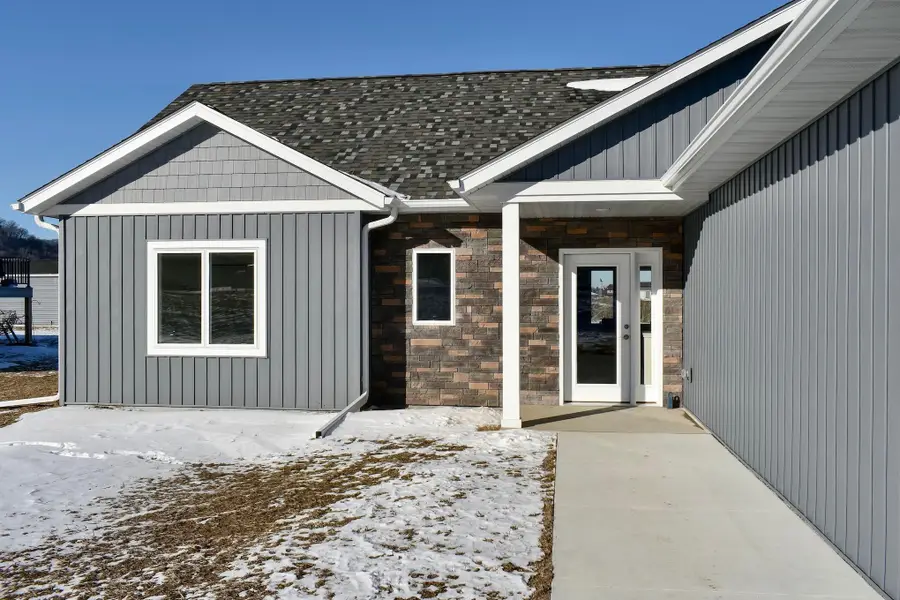 140 Coulee Way, Wabasha, MN 55981 - Image #2