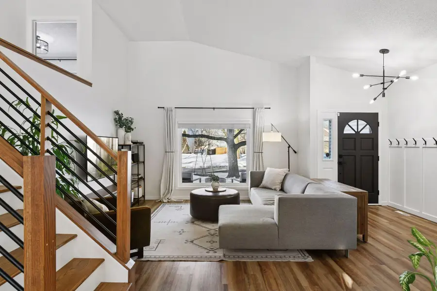 8581 Flamingo Drive, Chanhassen, MN 55317 - Image #3