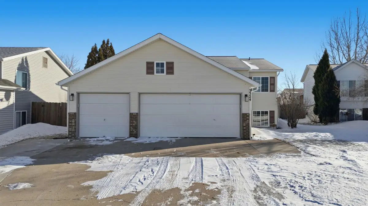 3324 39th Avenue S, Fargo, ND 58104 - Image #1