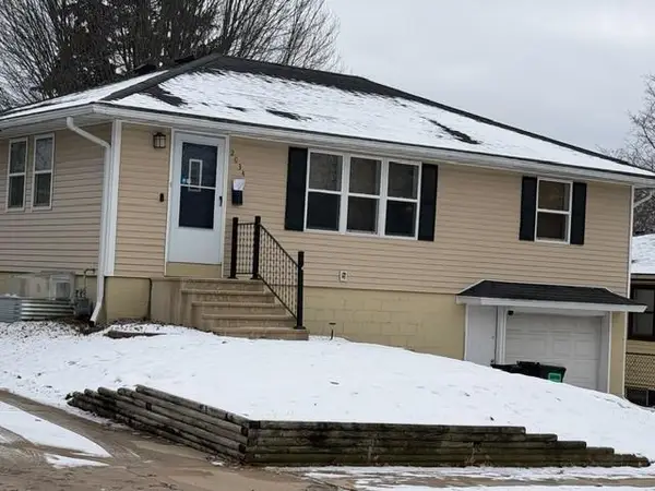 2034 18 1/2 Street Nw, Rochester, MN 55901