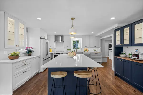 6832 Creston Road, Edina, MN 55435