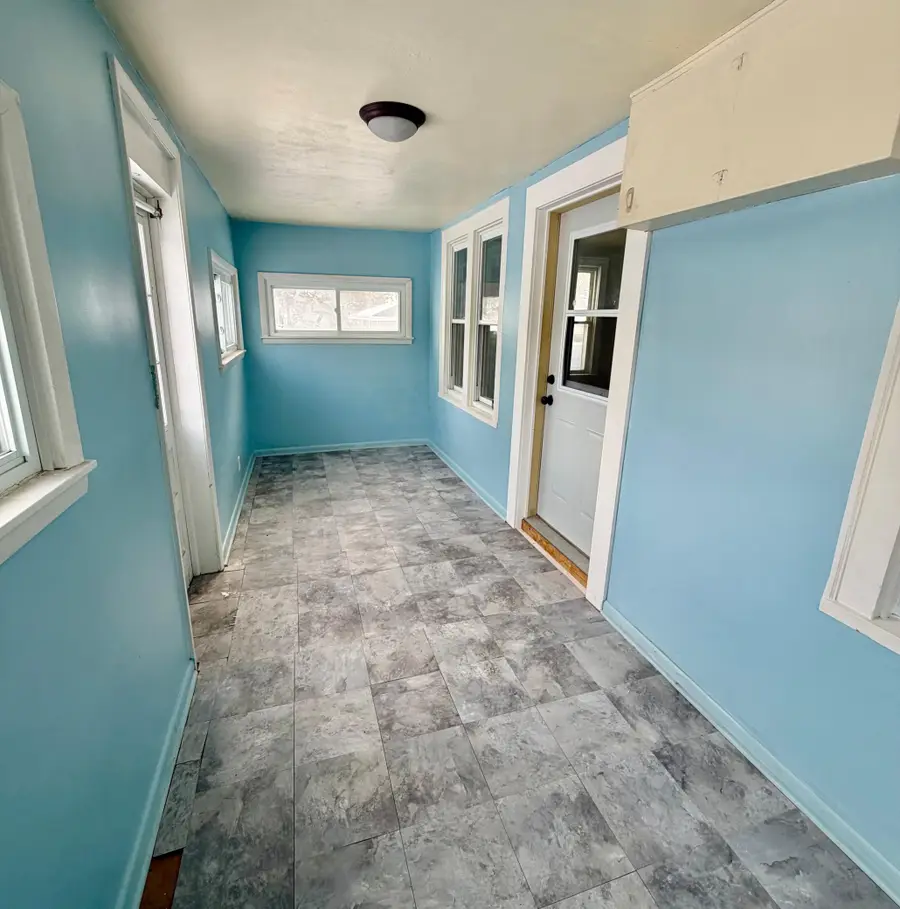 504 Pershing Avenue N, New Prague, MN 56071 - #2