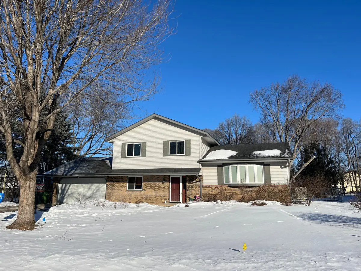 4027 86th Lane Ne, Circle Pines, MN 55014 - Image #1