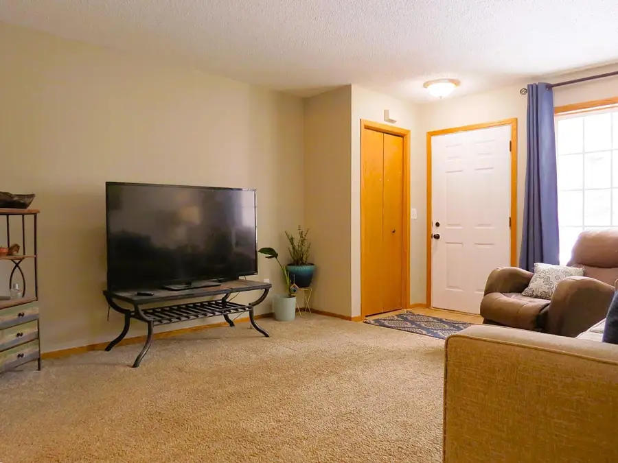 2755 Meadow Brook Drive #K, Woodbury, MN 55125 - Image #3