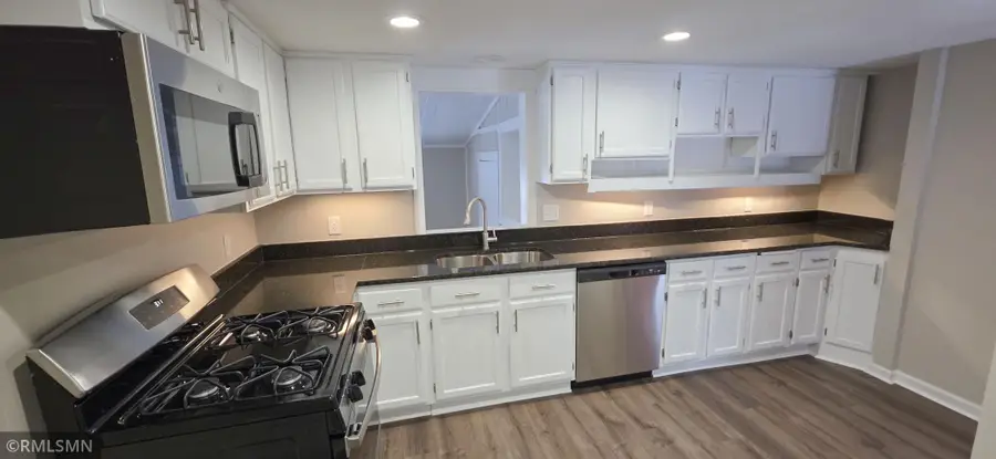 515 Central Drive E, Braham, MN 55006 - #3