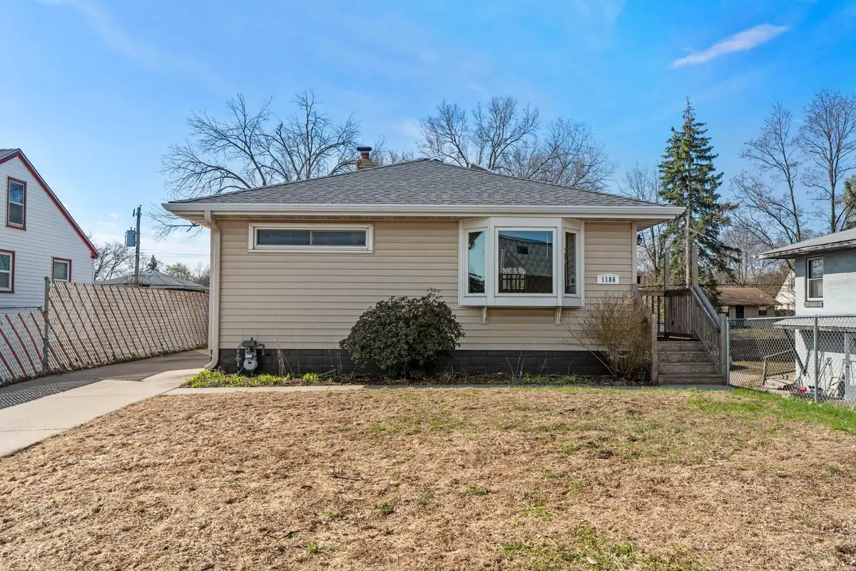 1186 Hewitt Avenue, Saint Paul, MN 55104 - #1