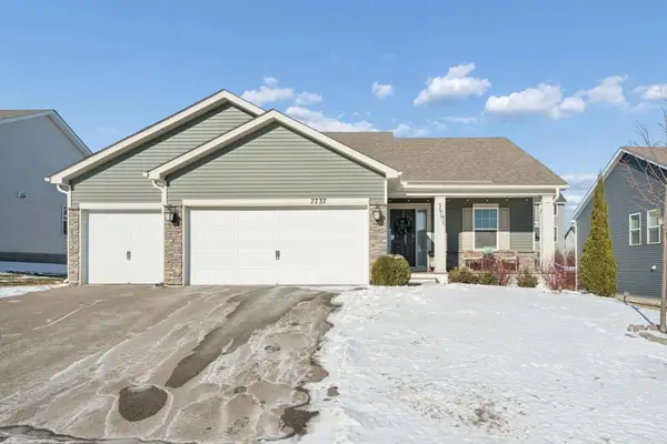 7737 205th Street W, Lakeville, MN 55044
