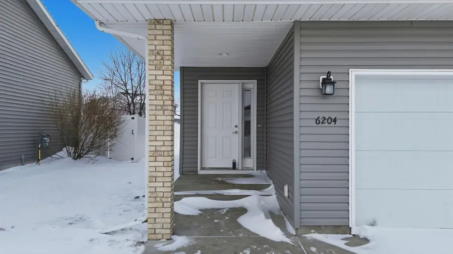 6204 56th Avenue S, Fargo, ND 58104 - Image #2