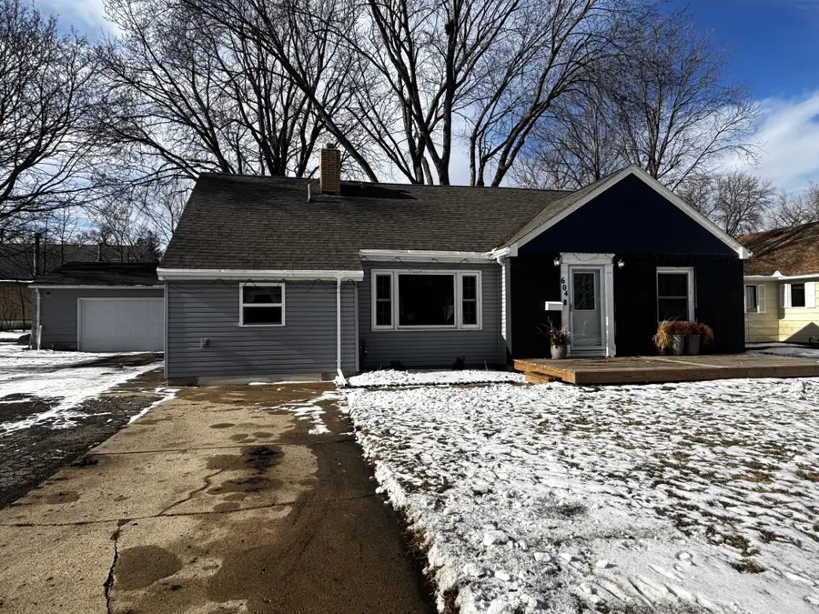 604 7th Avenue Sw, Pipestone, MN 56164 - Image #2